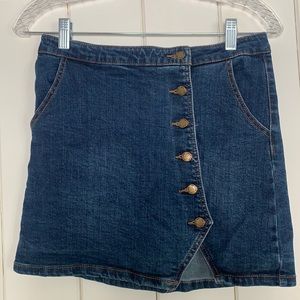 C’est Toi jean skirt. Small.